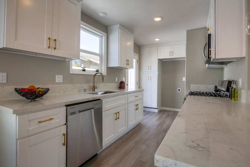 Virtual tour photo 17 of 40 for 6244 Lake Aral Dr