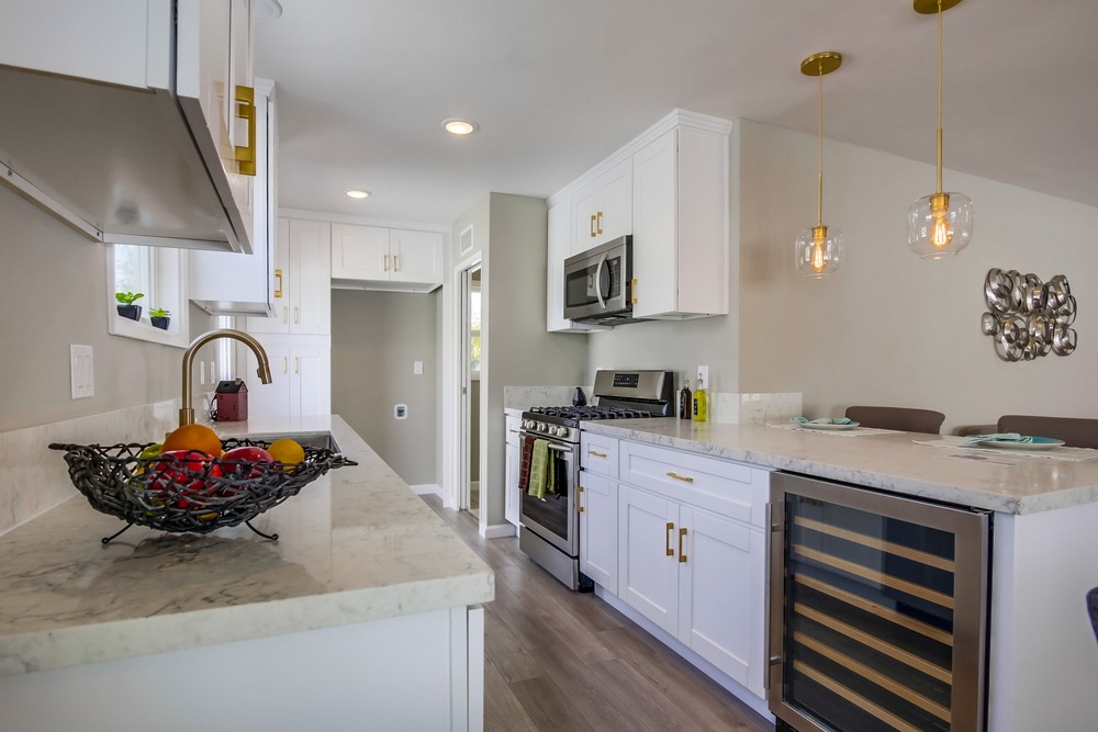 Virtual tour photo 18 of 40 for 6244 Lake Aral Dr