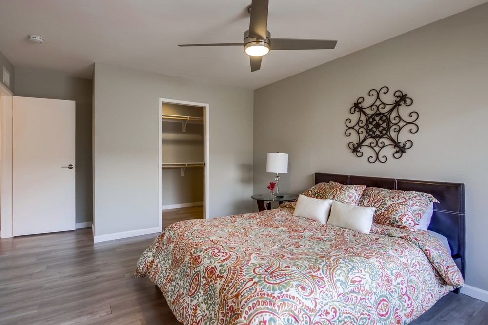 Virtual tour photo 24 of 40 for 6244 Lake Aral Dr