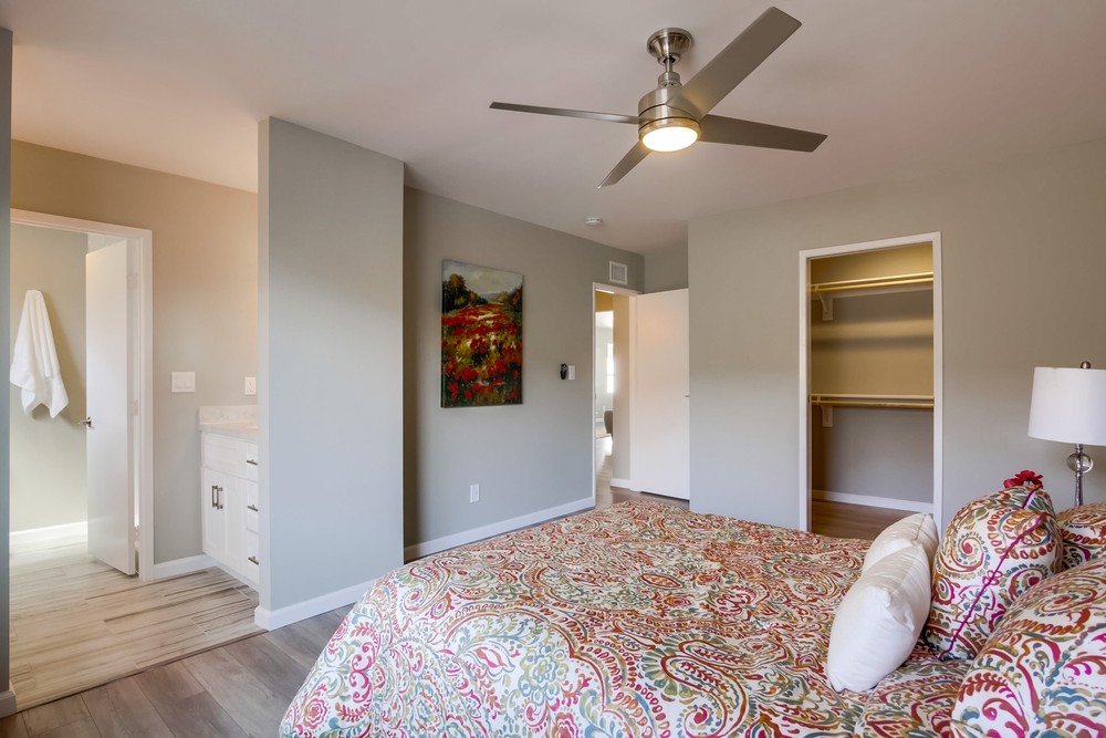 Virtual tour photo 25 of 40 for 6244 Lake Aral Dr