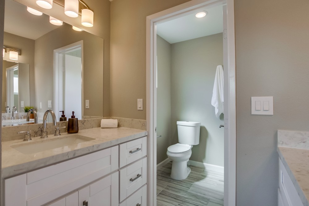 Virtual tour photo 28 of 40 for 6244 Lake Aral Dr