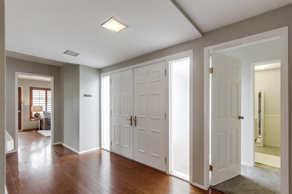 Virtual tour photo 7 of 49 for 6263 Cowles Mountain Blvd