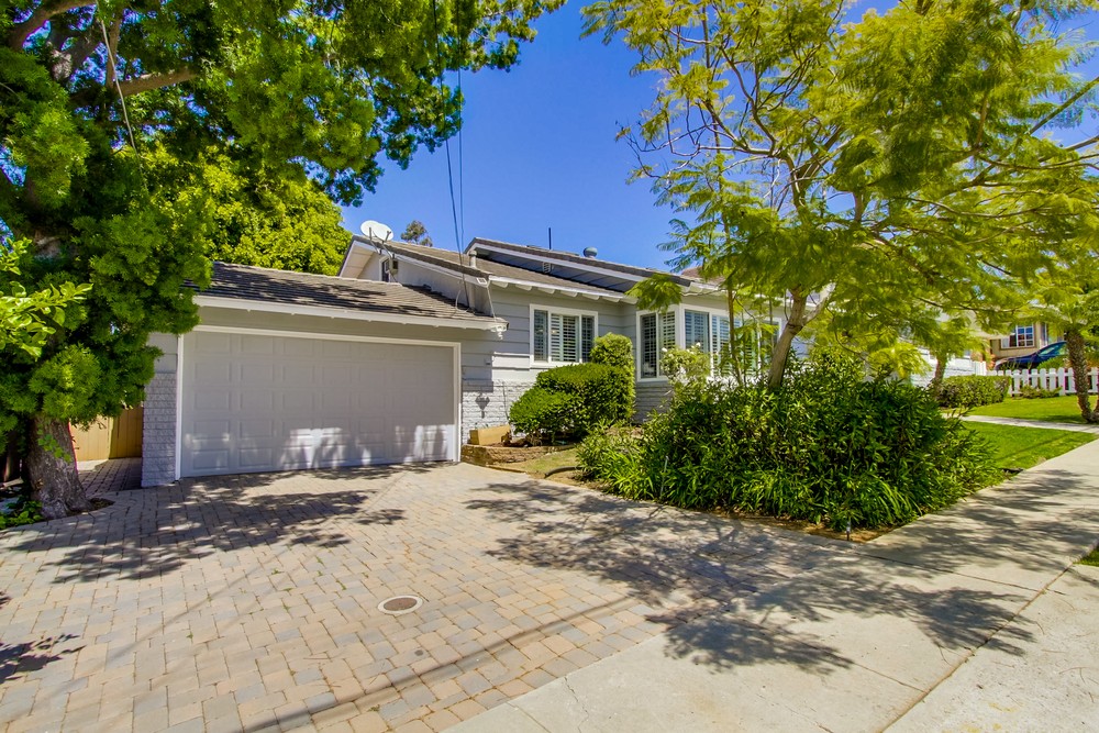 Virtual tour photo 5 of 72 for 6264 Rockhurst Dr