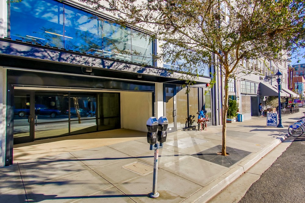 Virtual tour photo 8 of 49 for 627 Eighth Ave