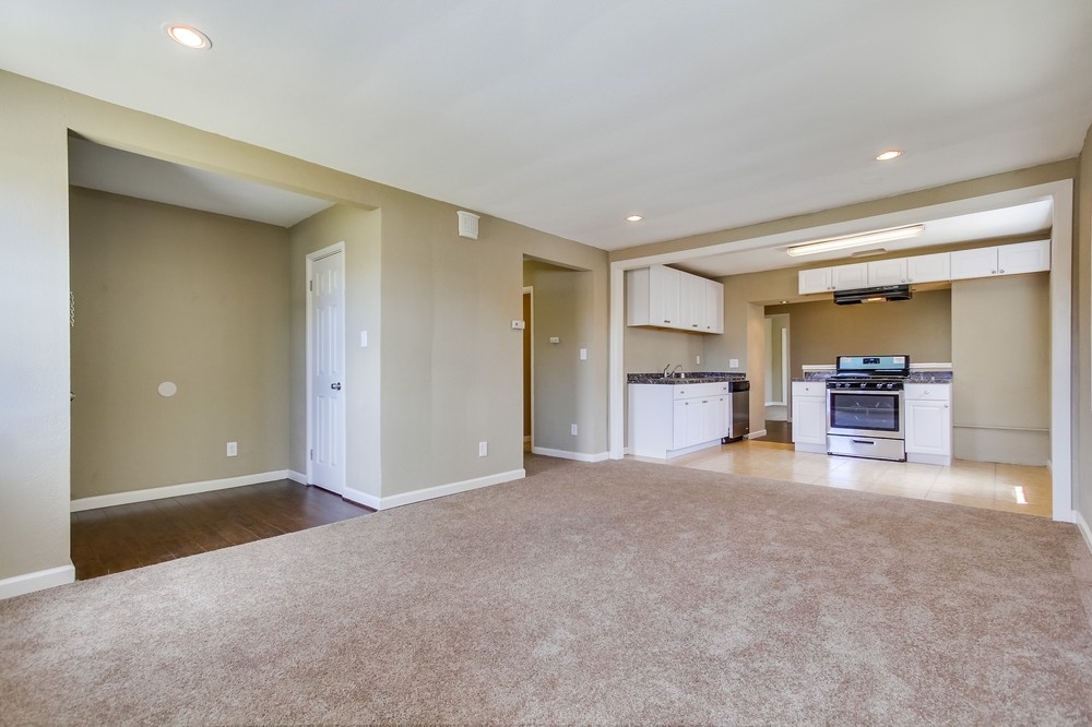 Virtual tour photo 7 of 42 for 627 South 46th Street