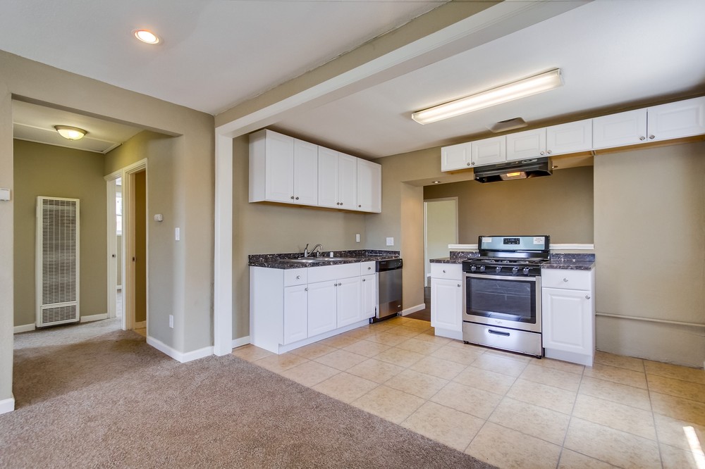 Virtual tour photo 12 of 42 for 627 South 46th Street