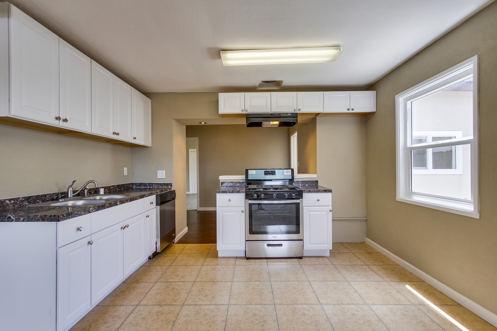 Virtual tour photo 14 of 42 for 627 South 46th Street