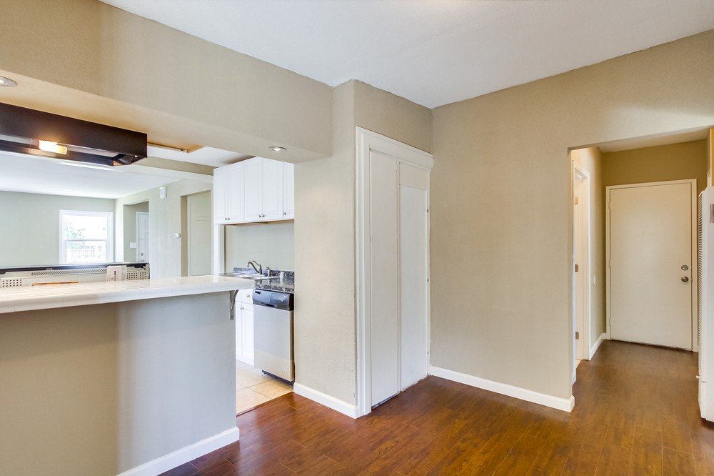 Virtual tour photo 16 of 42 for 627 South 46th Street