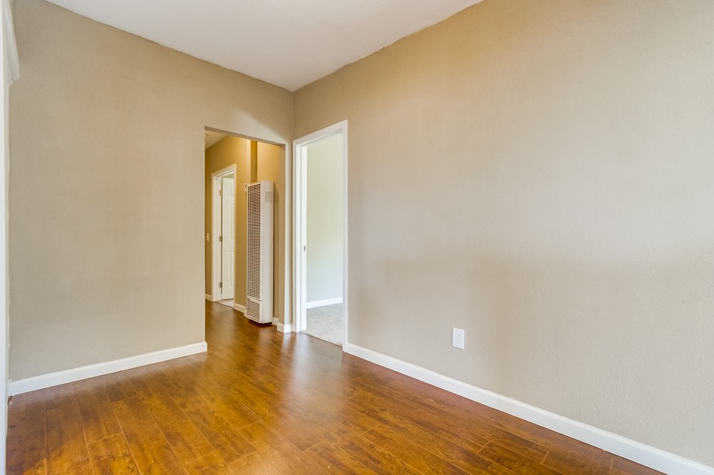 Virtual tour photo 18 of 42 for 627 South 46th Street