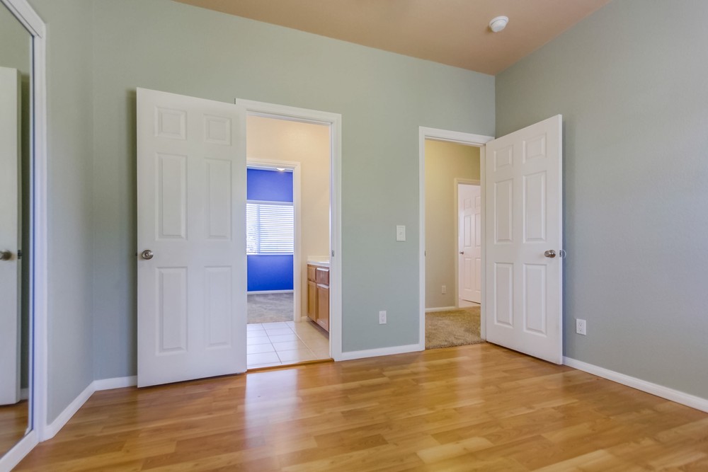 Virtual tour photo 33 of 43 for 6270 E Lake Dr