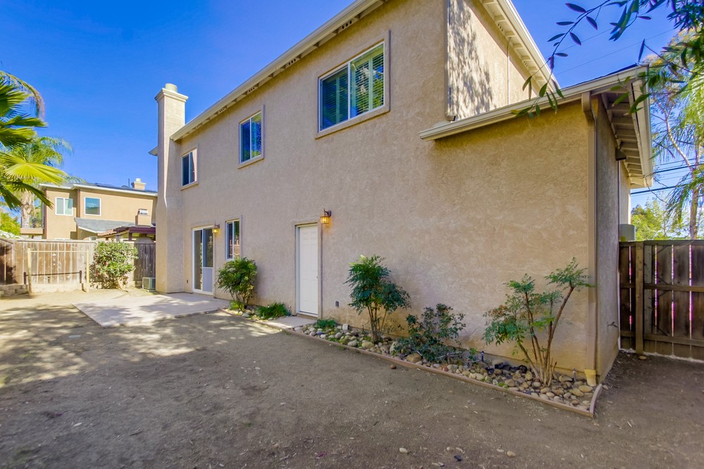 Virtual tour photo 41 of 43 for 6270 E Lake Dr