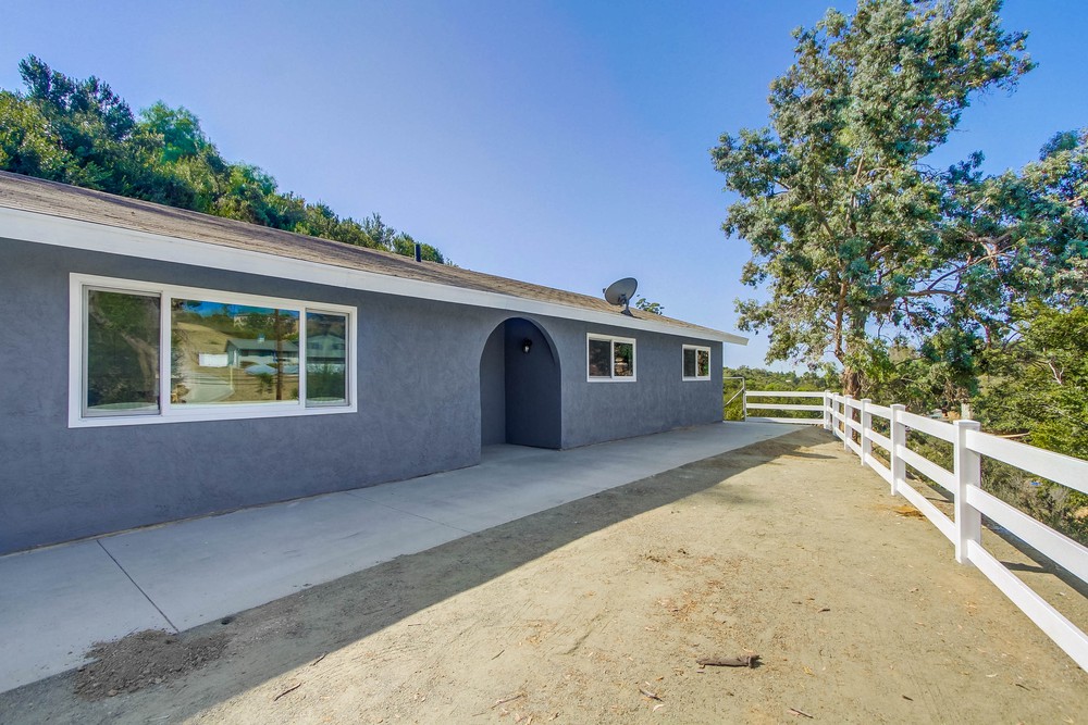 Virtual tour photo 5 of 49 for 6272 Radio Dr