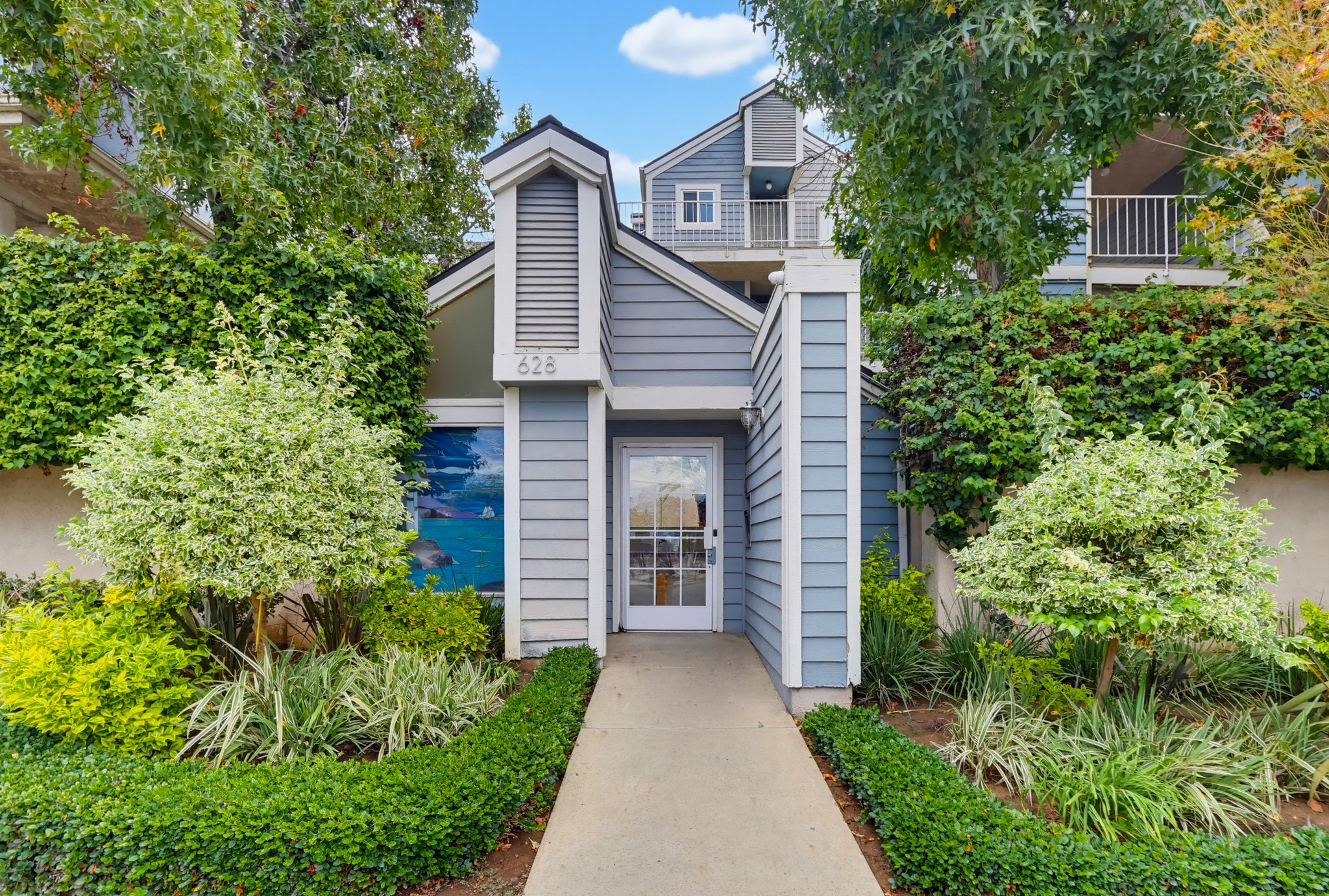 Virtual tour photo 1 of 63 for 628 Daisy Ave #22
