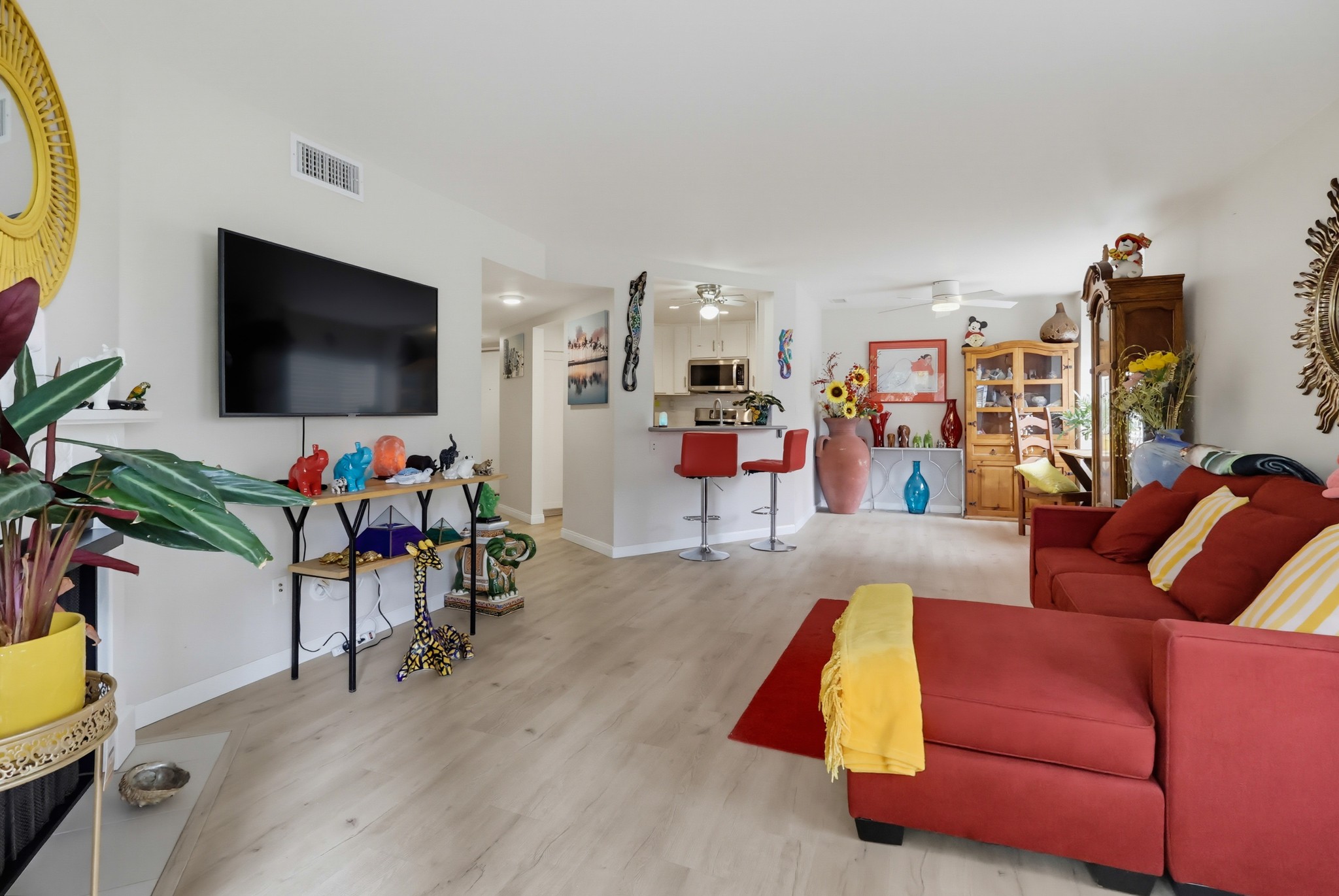 Virtual tour photo 18 of 63 for 628 Daisy Ave #22