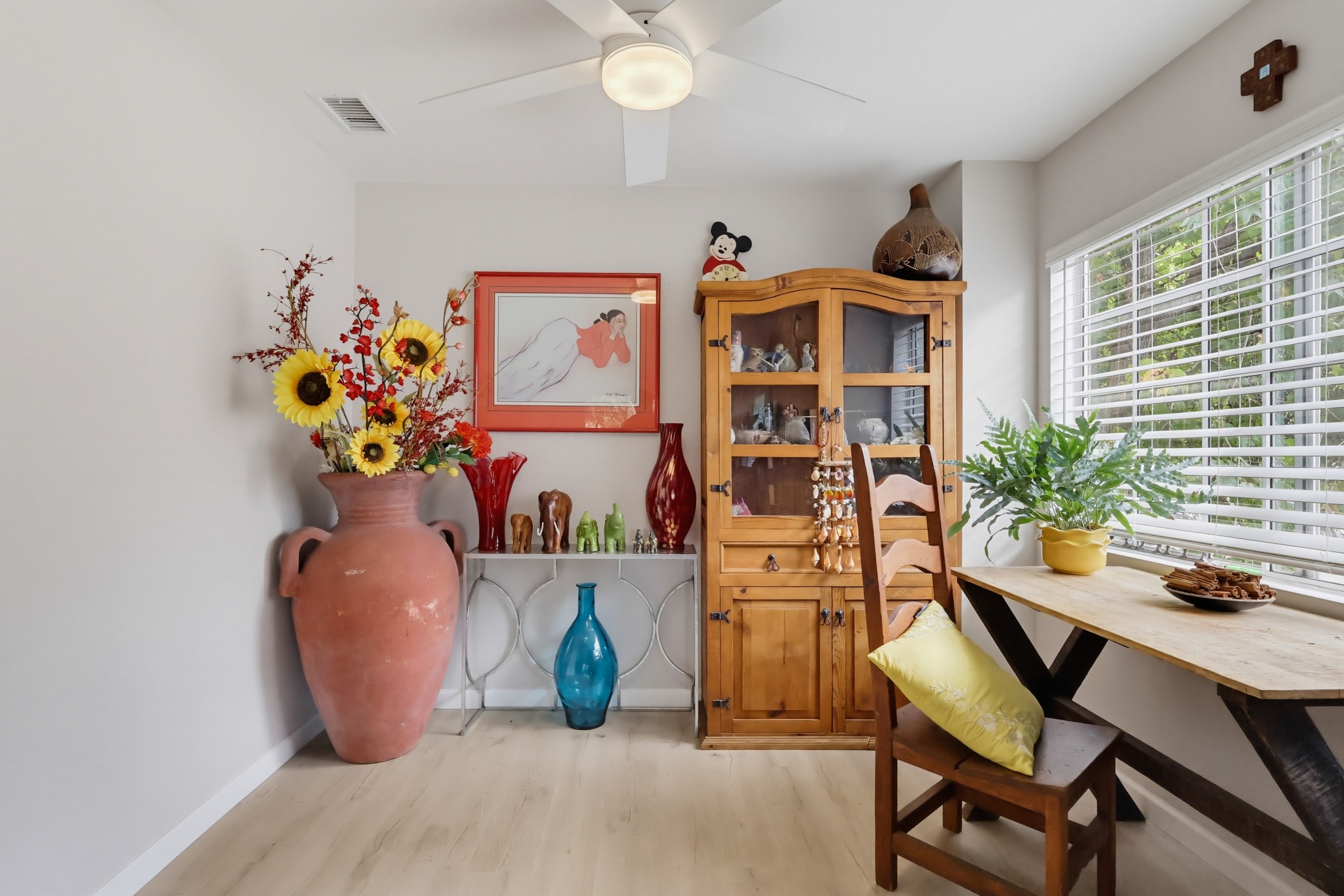 Virtual tour photo 22 of 63 for 628 Daisy Ave #22