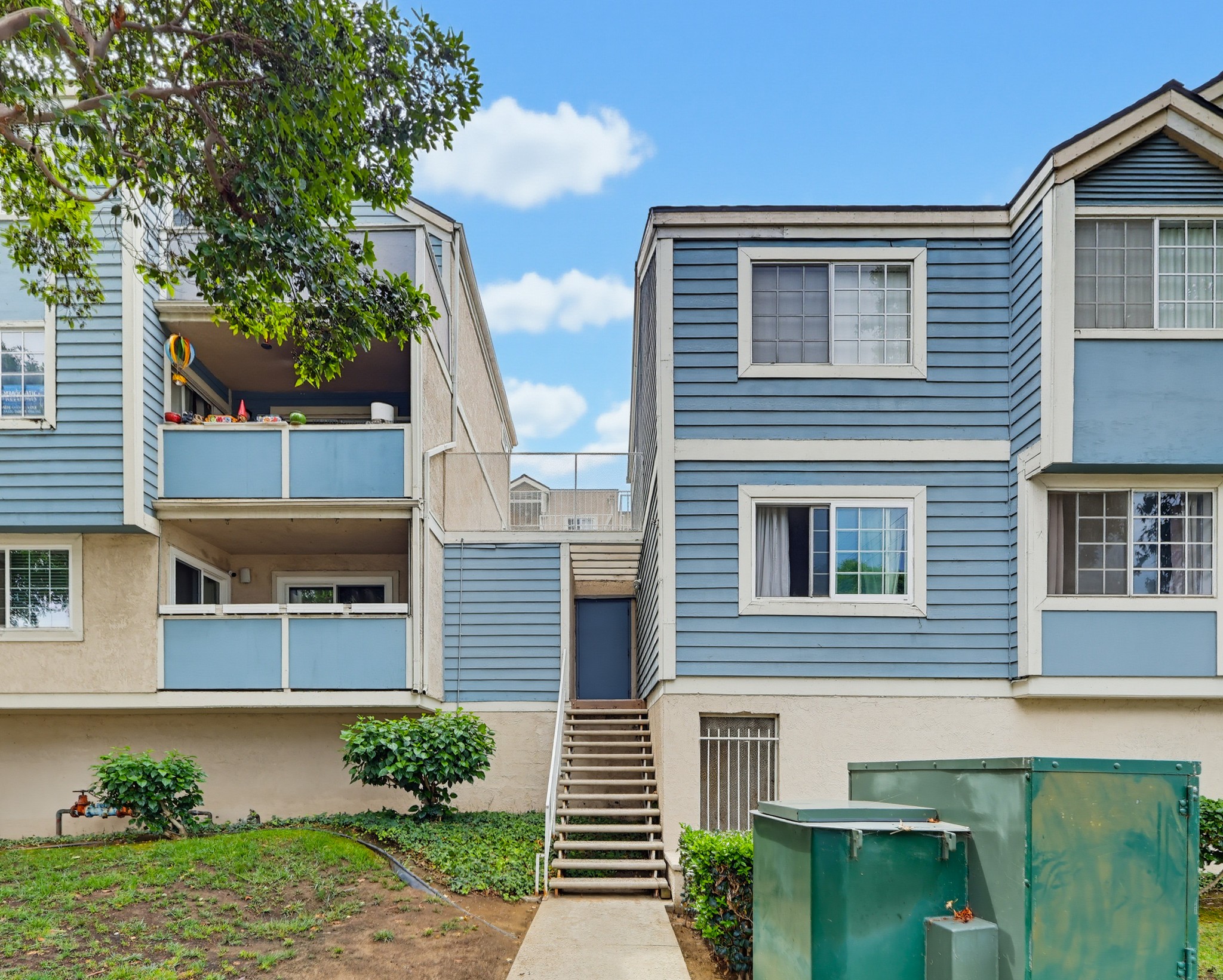 Virtual tour photo 58 of 63 for 628 Daisy Ave #22