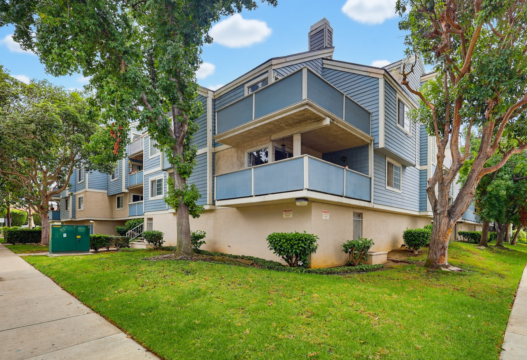 Virtual tour photo 59 of 63 for 628 Daisy Ave #22