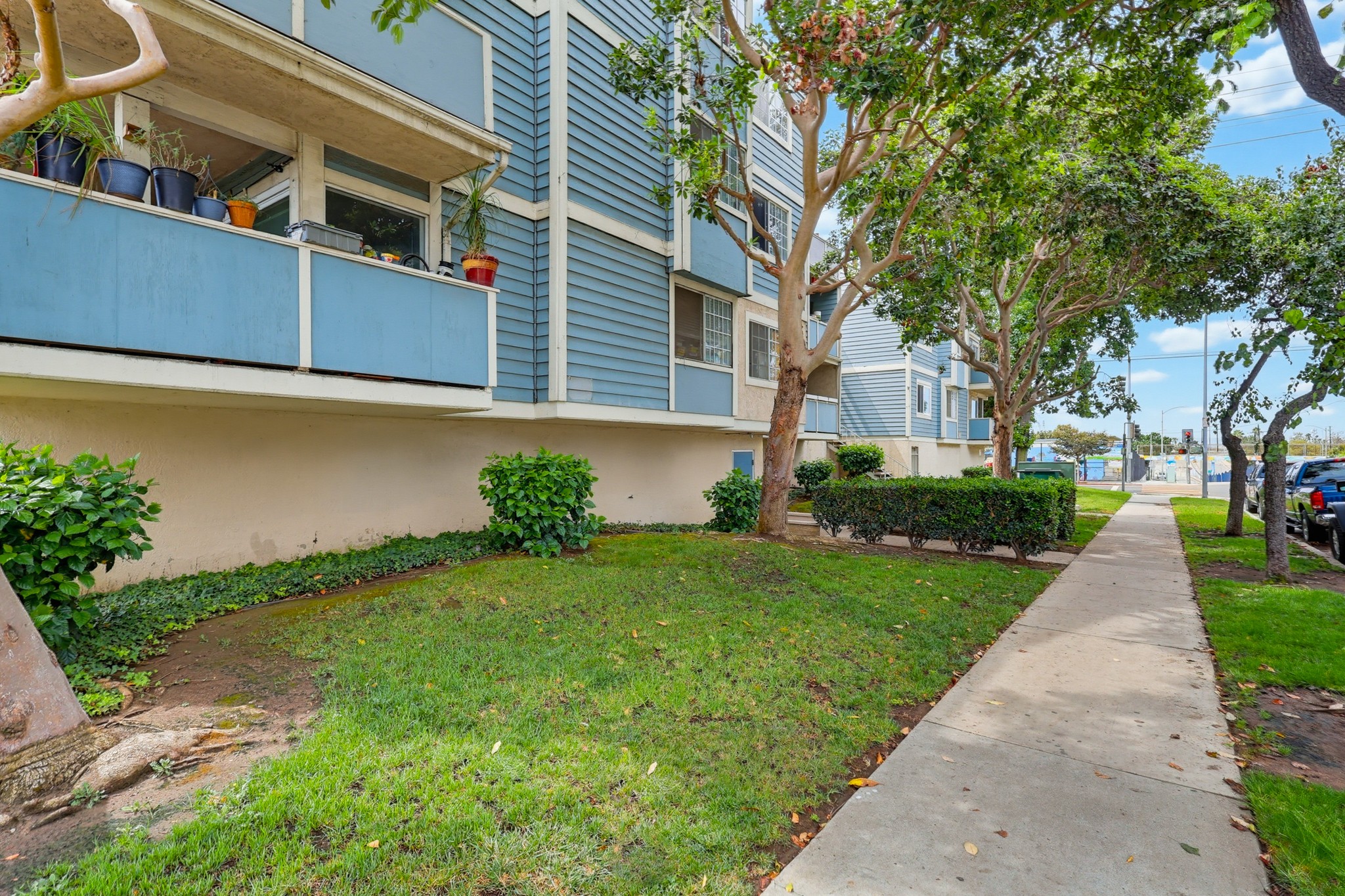 Virtual tour photo 62 of 63 for 628 Daisy Ave #22