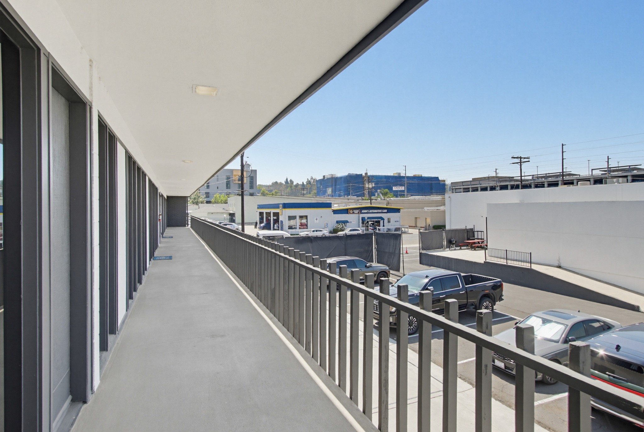 Virtual tour photo 8 of 78 for 6280 Riverdale St