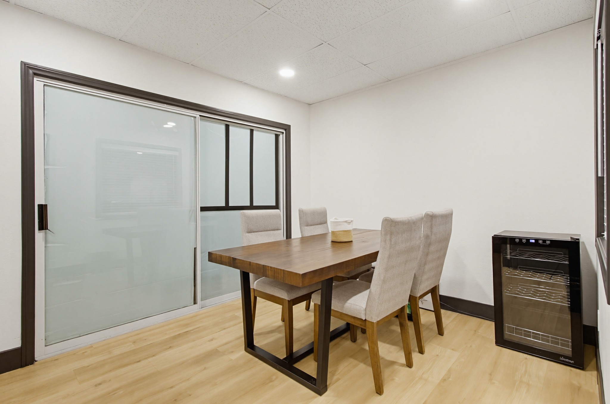 Virtual tour photo 53 of 78 for 6280 Riverdale St