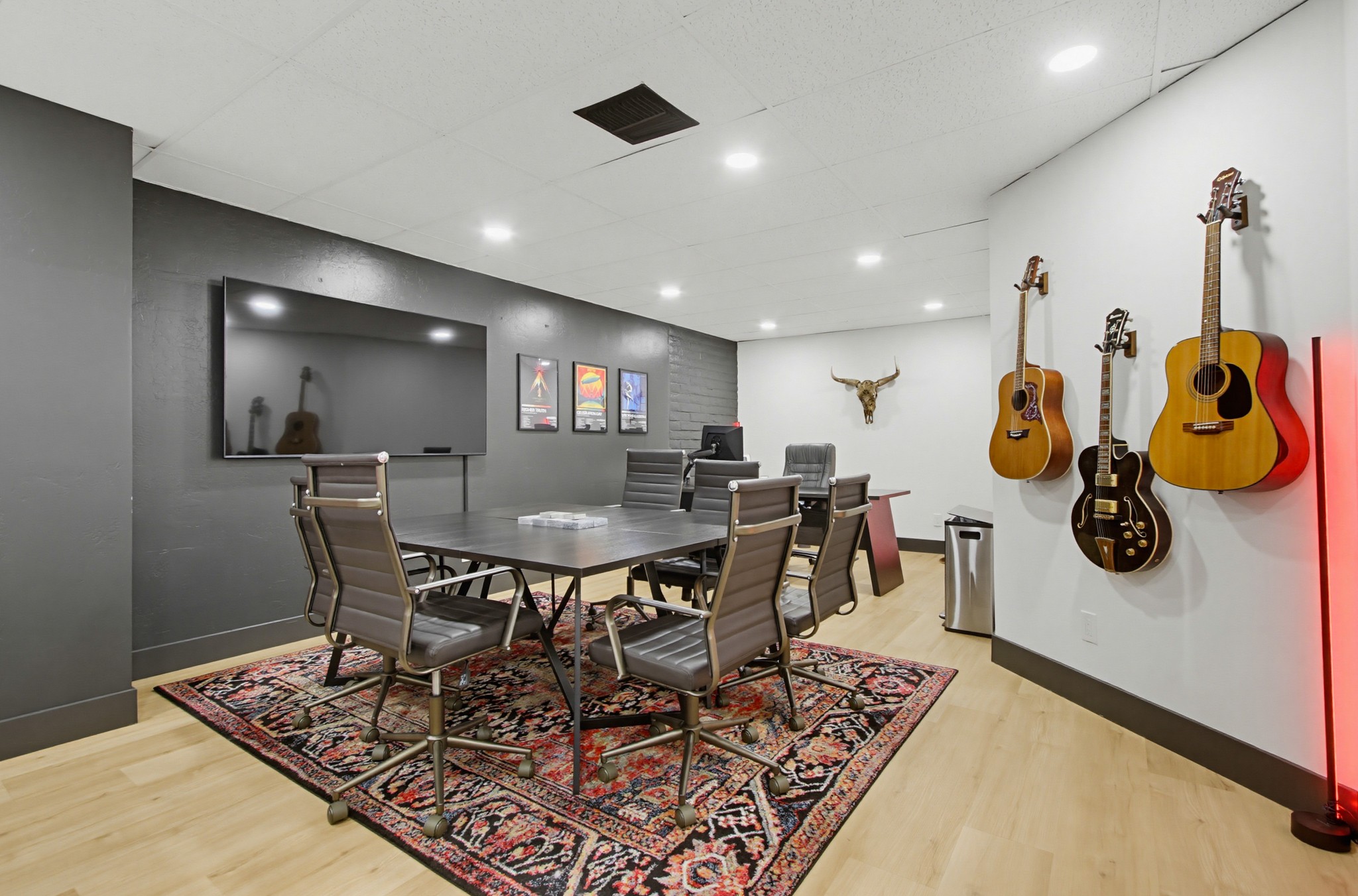 Virtual tour photo 59 of 78 for 6280 Riverdale St