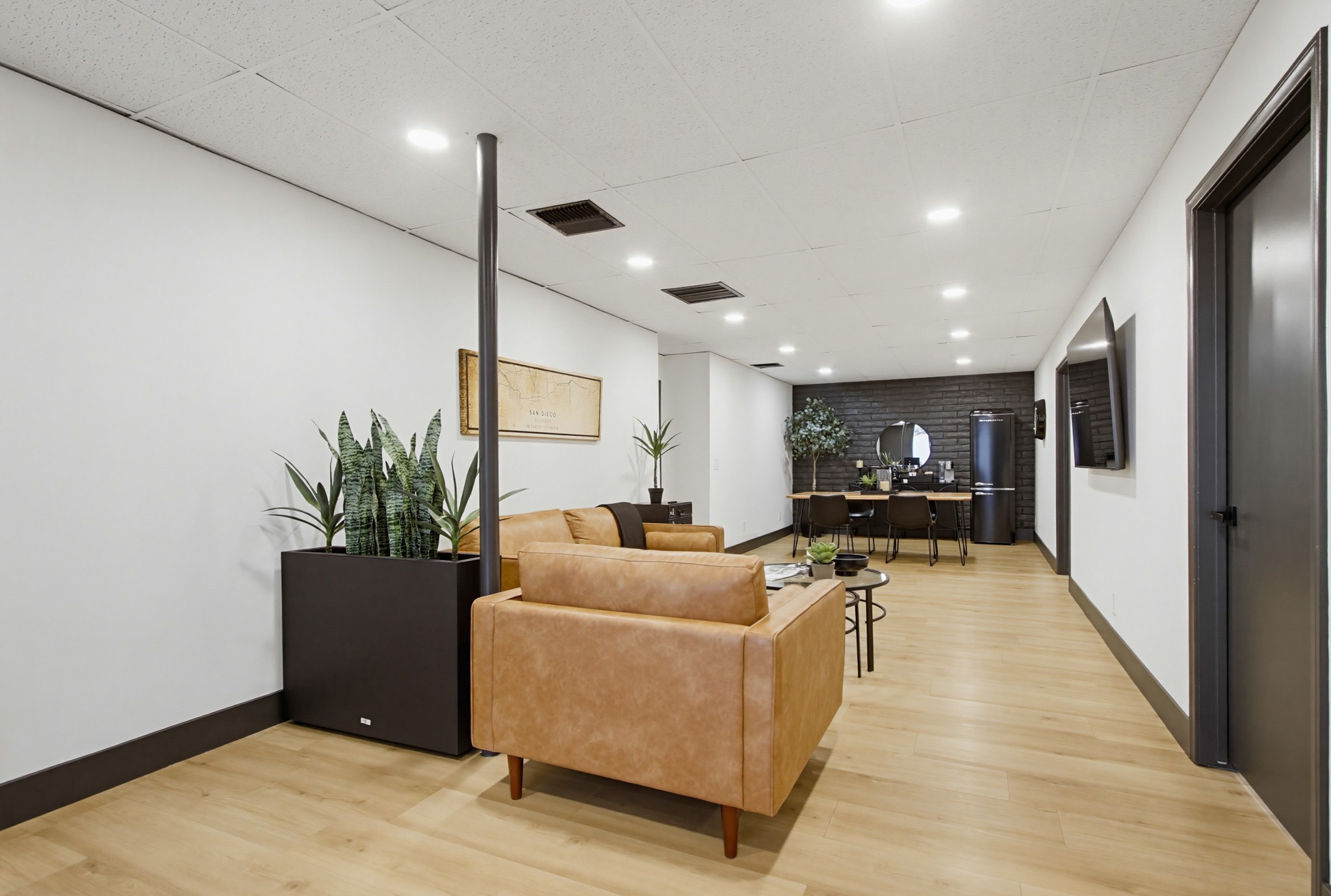 Virtual tour photo 64 of 78 for 6280 Riverdale St