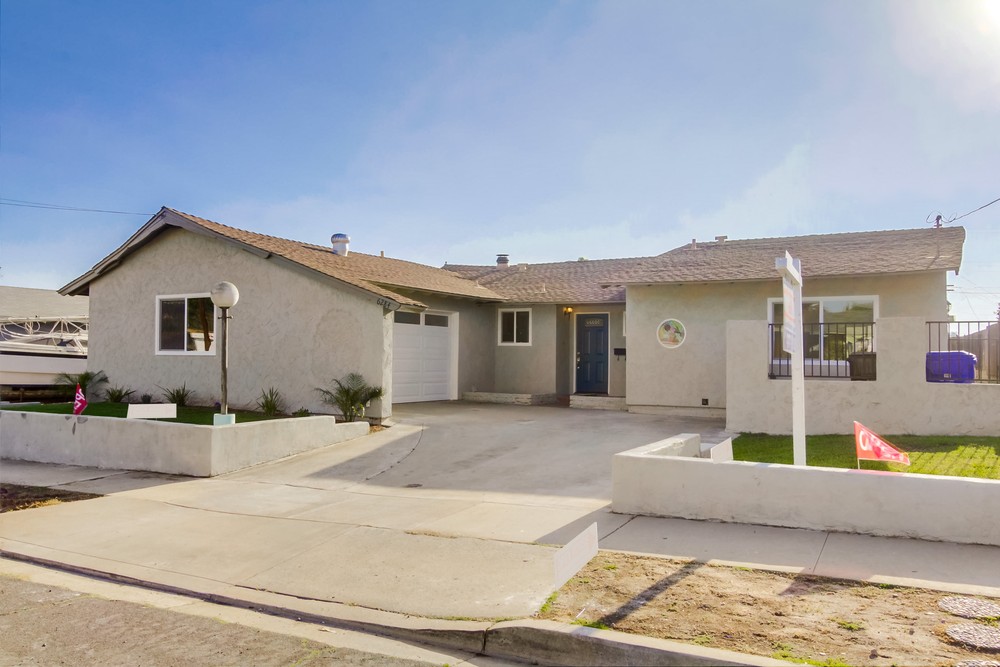 Virtual tour photo 1 of 31 for 6284 Lake Ariana Ave