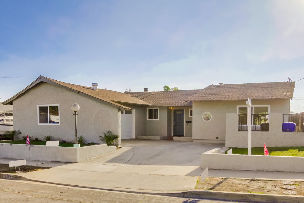 Virtual tour photo 3 of 31 for 6284 Lake Ariana Ave
