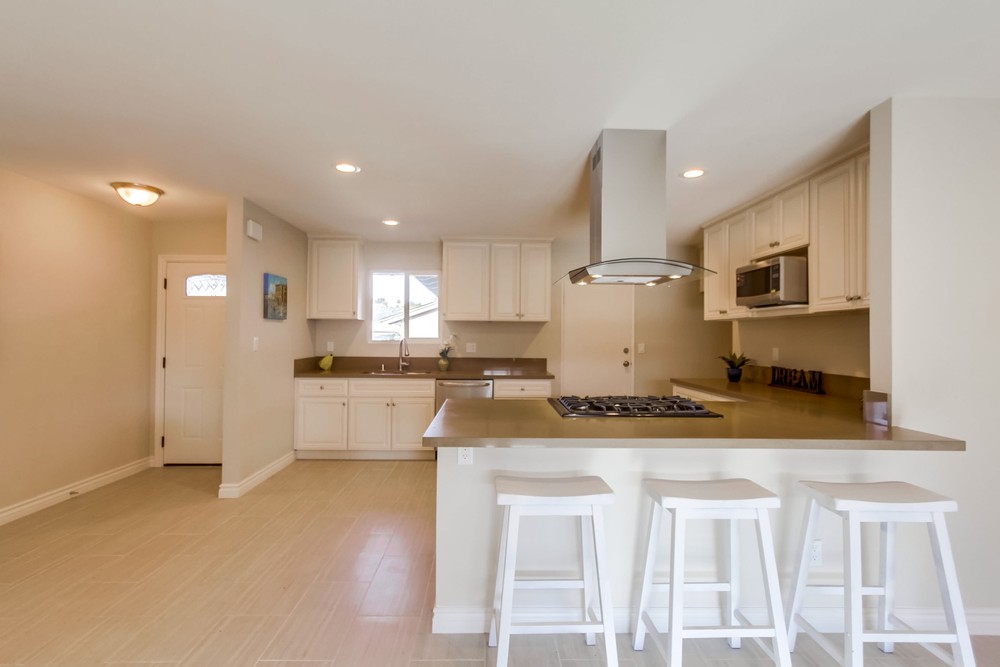 Virtual tour photo 6 of 31 for 6284 Lake Ariana Ave