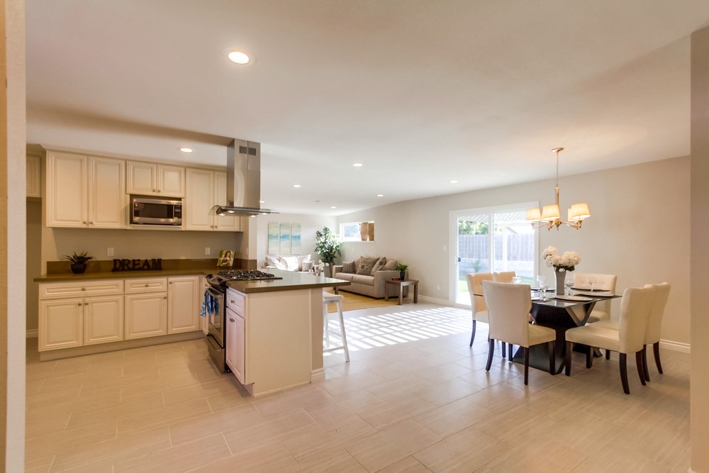 Virtual tour photo 10 of 31 for 6284 Lake Ariana Ave