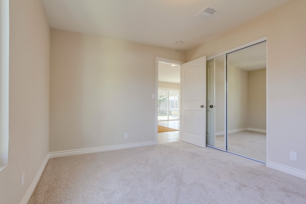 Virtual tour photo 21 of 31 for 6284 Lake Ariana Ave