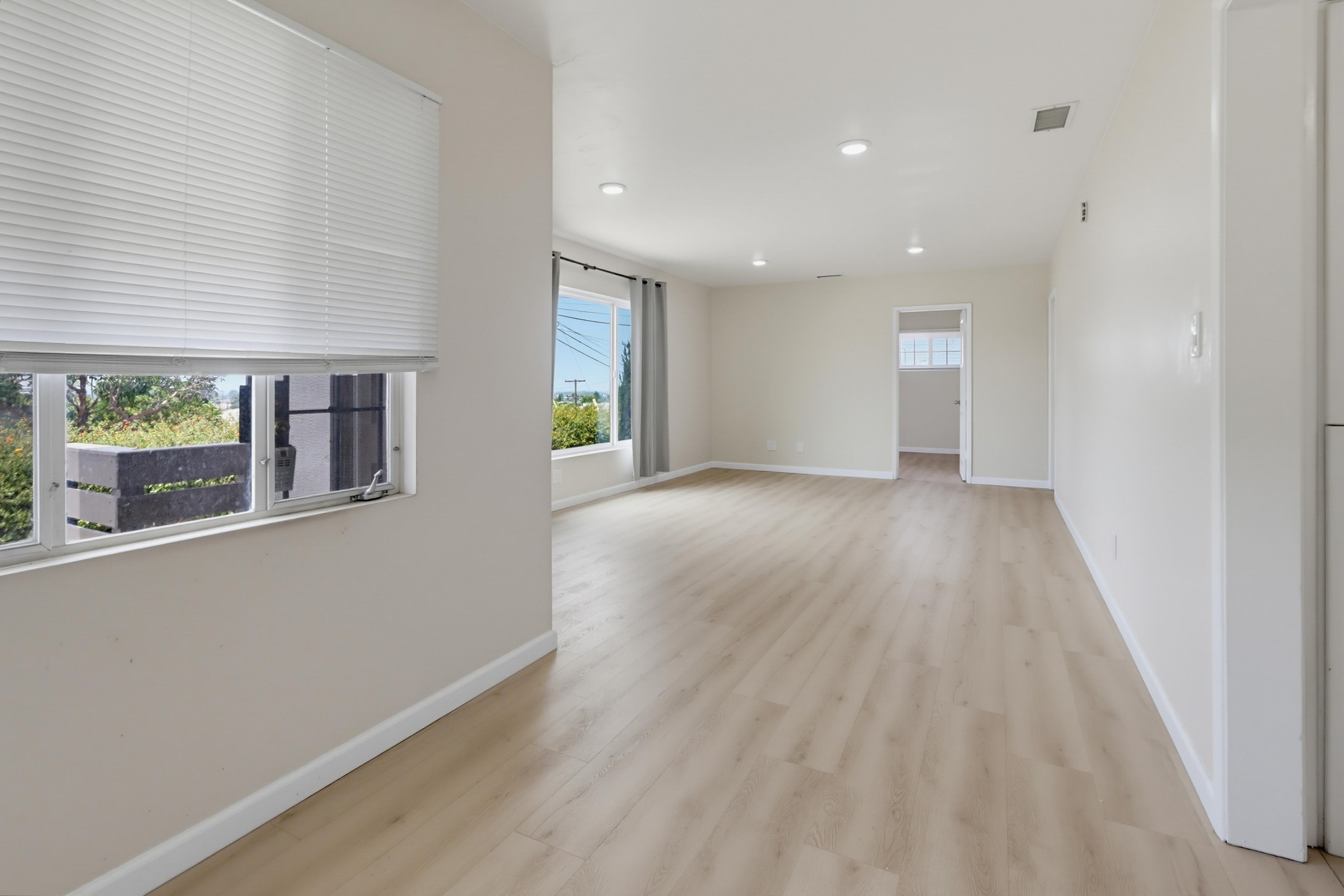 Virtual tour photo 7 of 35 for 629 Gretchen Rd