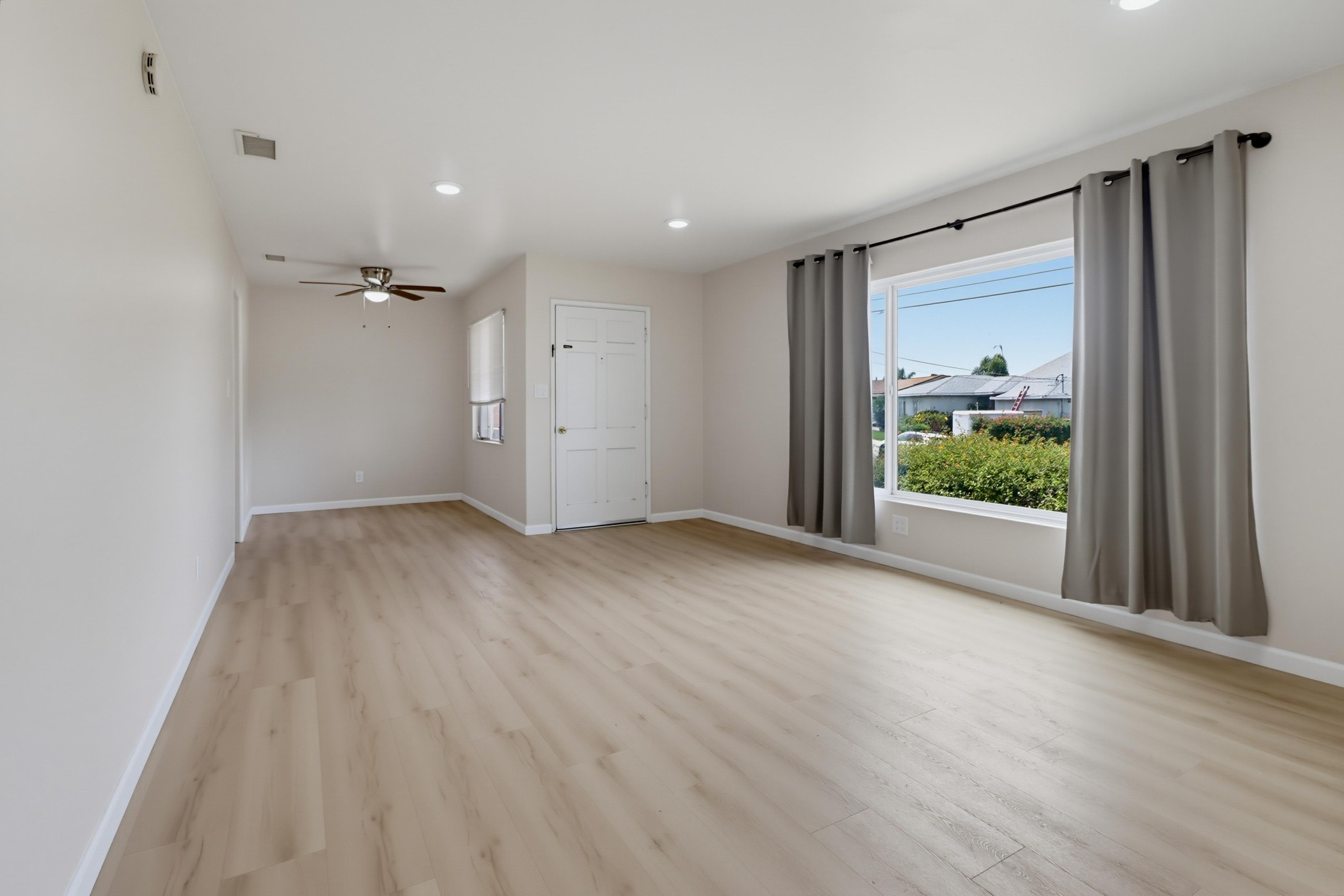 Virtual tour photo 9 of 35 for 629 Gretchen Rd
