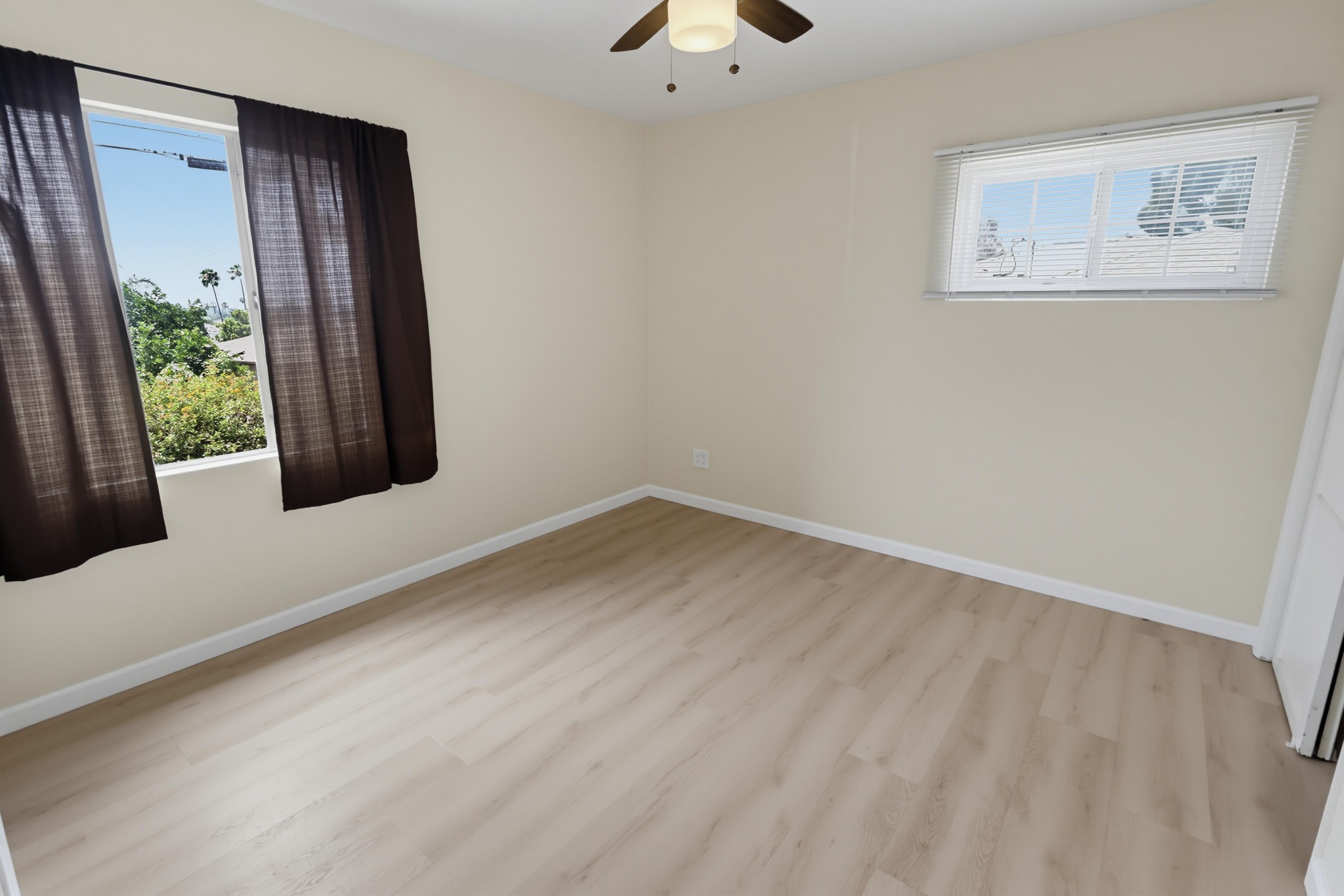 Virtual tour photo 15 of 35 for 629 Gretchen Rd