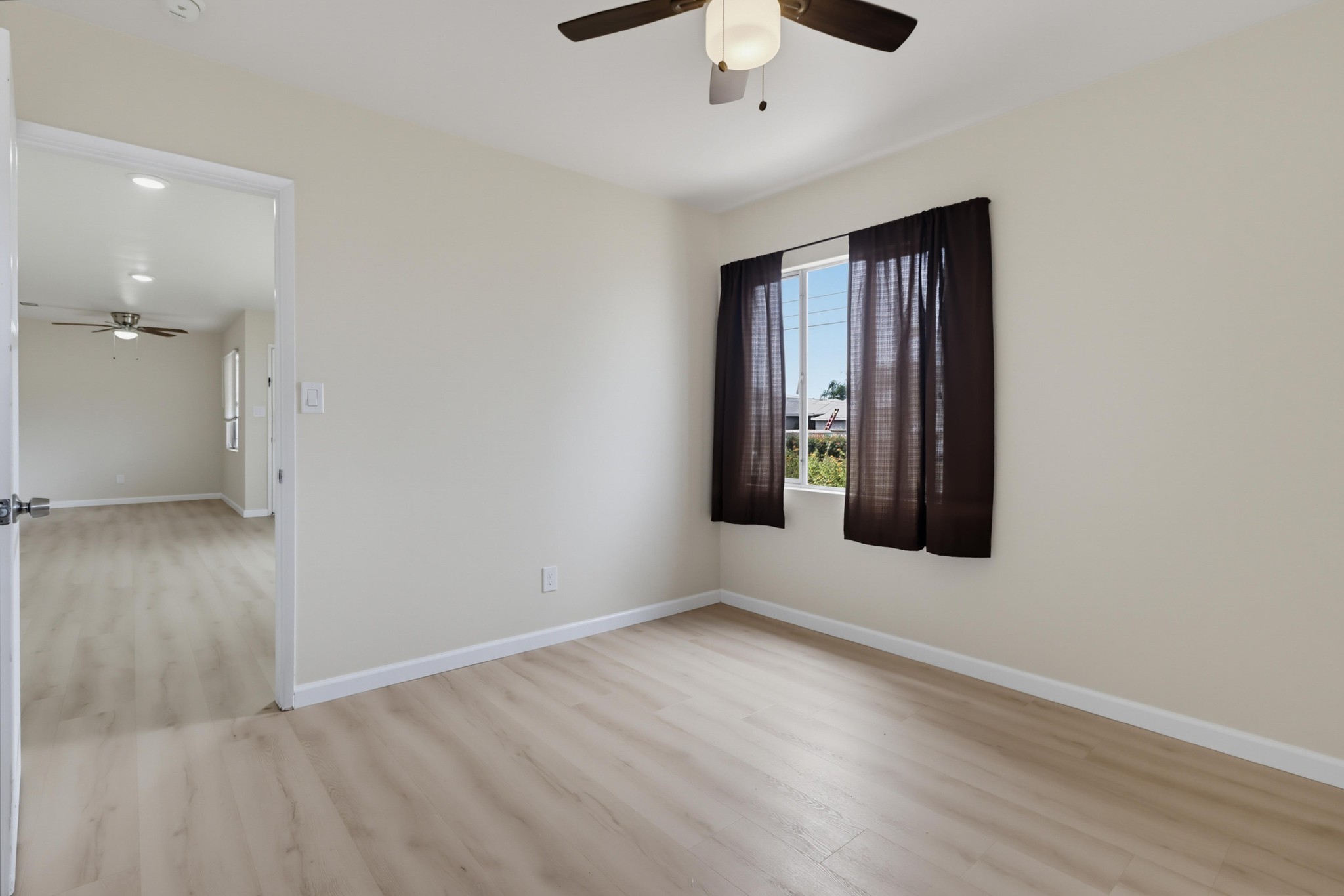Virtual tour photo 16 of 35 for 629 Gretchen Rd