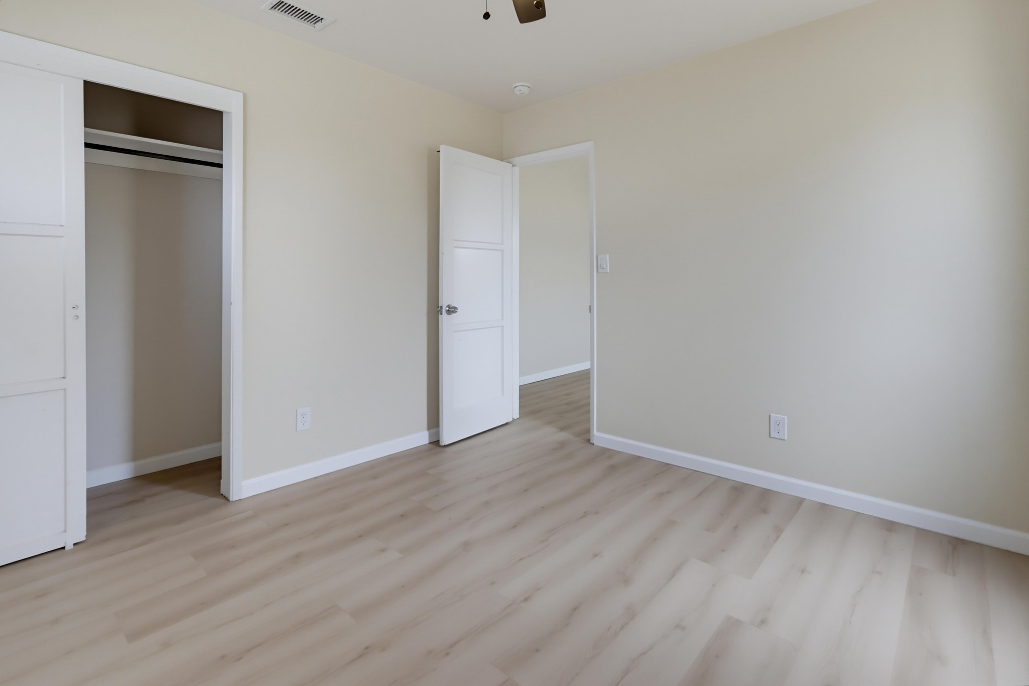 Virtual tour photo 17 of 35 for 629 Gretchen Rd