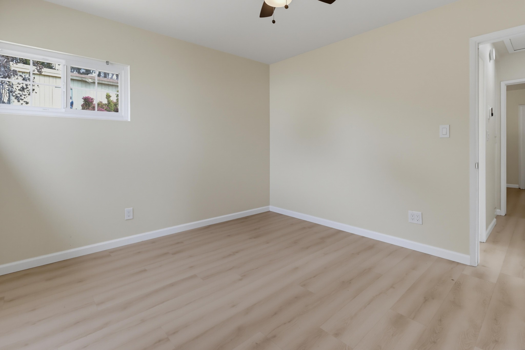 Virtual tour photo 20 of 35 for 629 Gretchen Rd