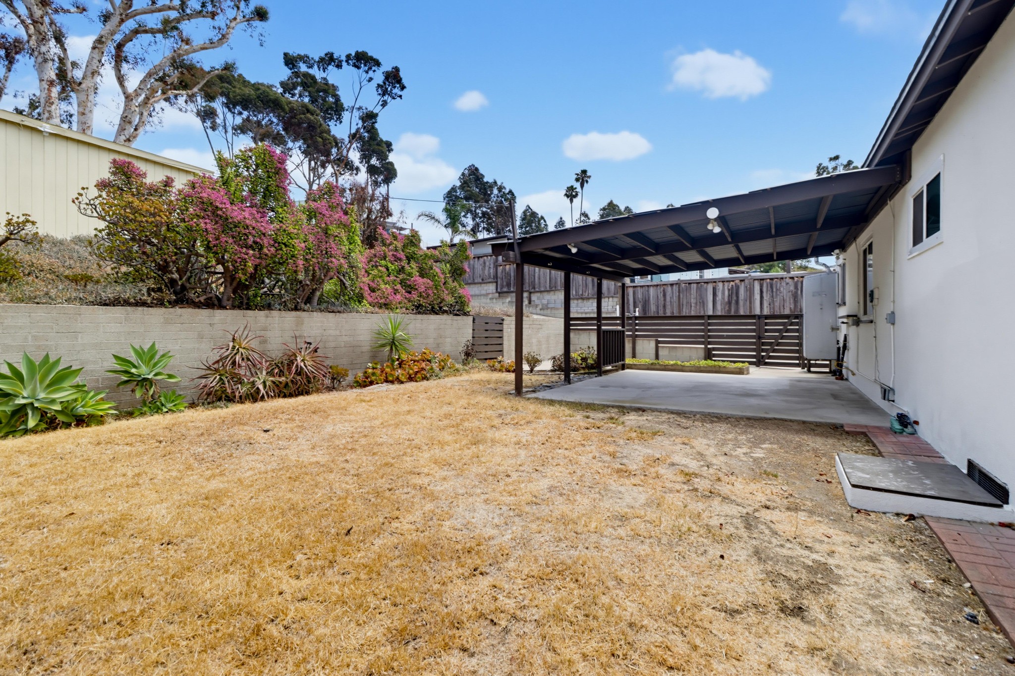 Virtual tour photo 30 of 35 for 629 Gretchen Rd