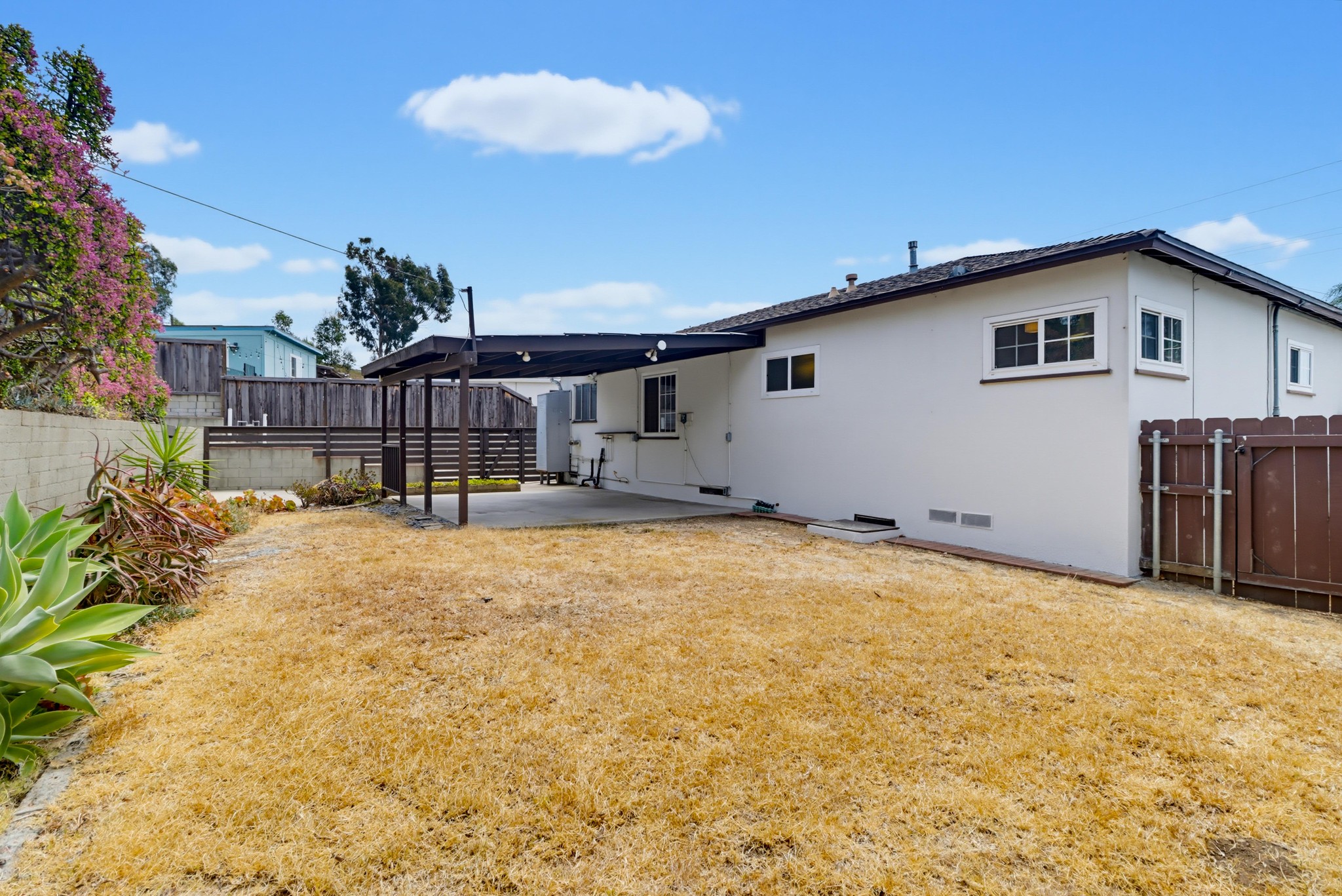Virtual tour photo 31 of 35 for 629 Gretchen Rd