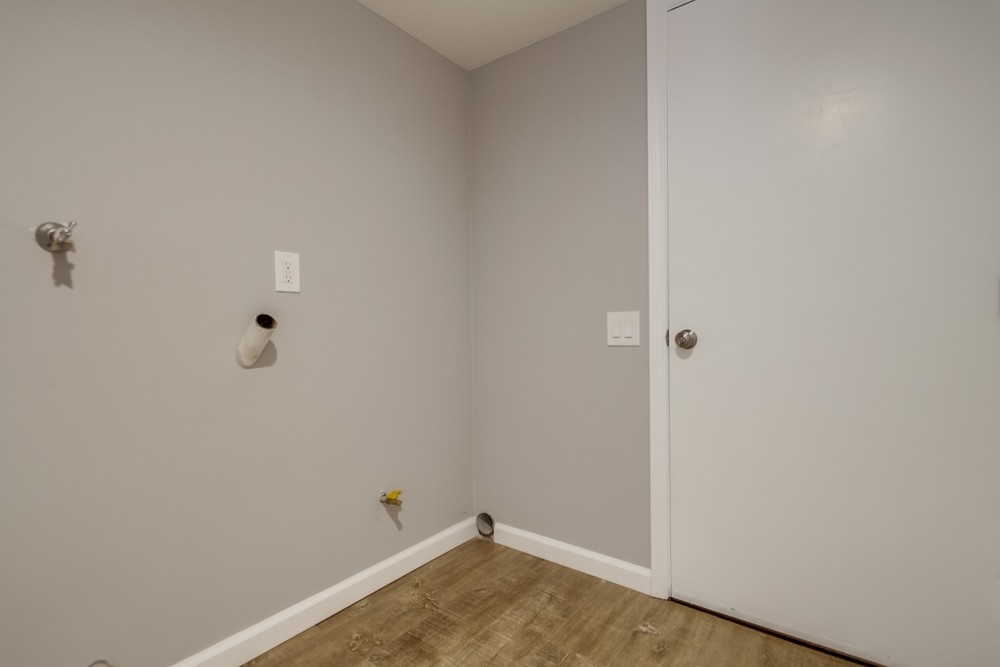 Virtual tour photo 39 of 47 for 6303 Lolly Ln