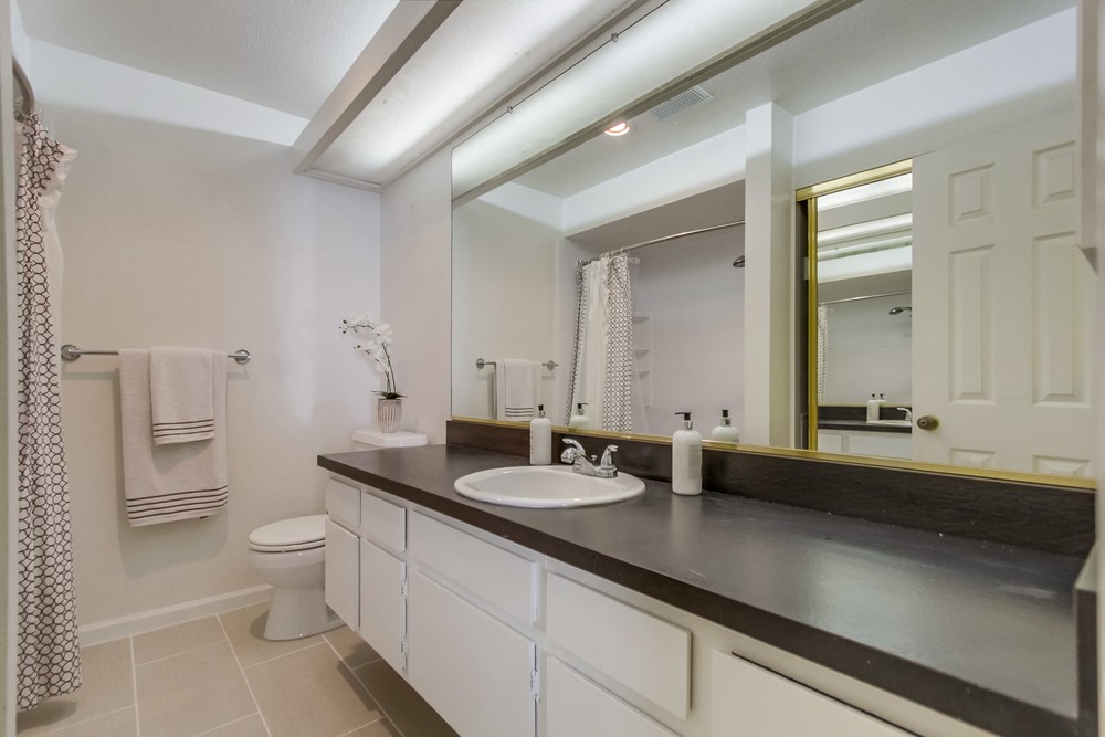 Virtual tour photo 31 of 44 for 6304 Friars Rd #328