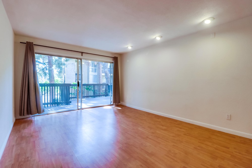 Virtual tour photo 6 of 25 for 6304 Friars Road #137