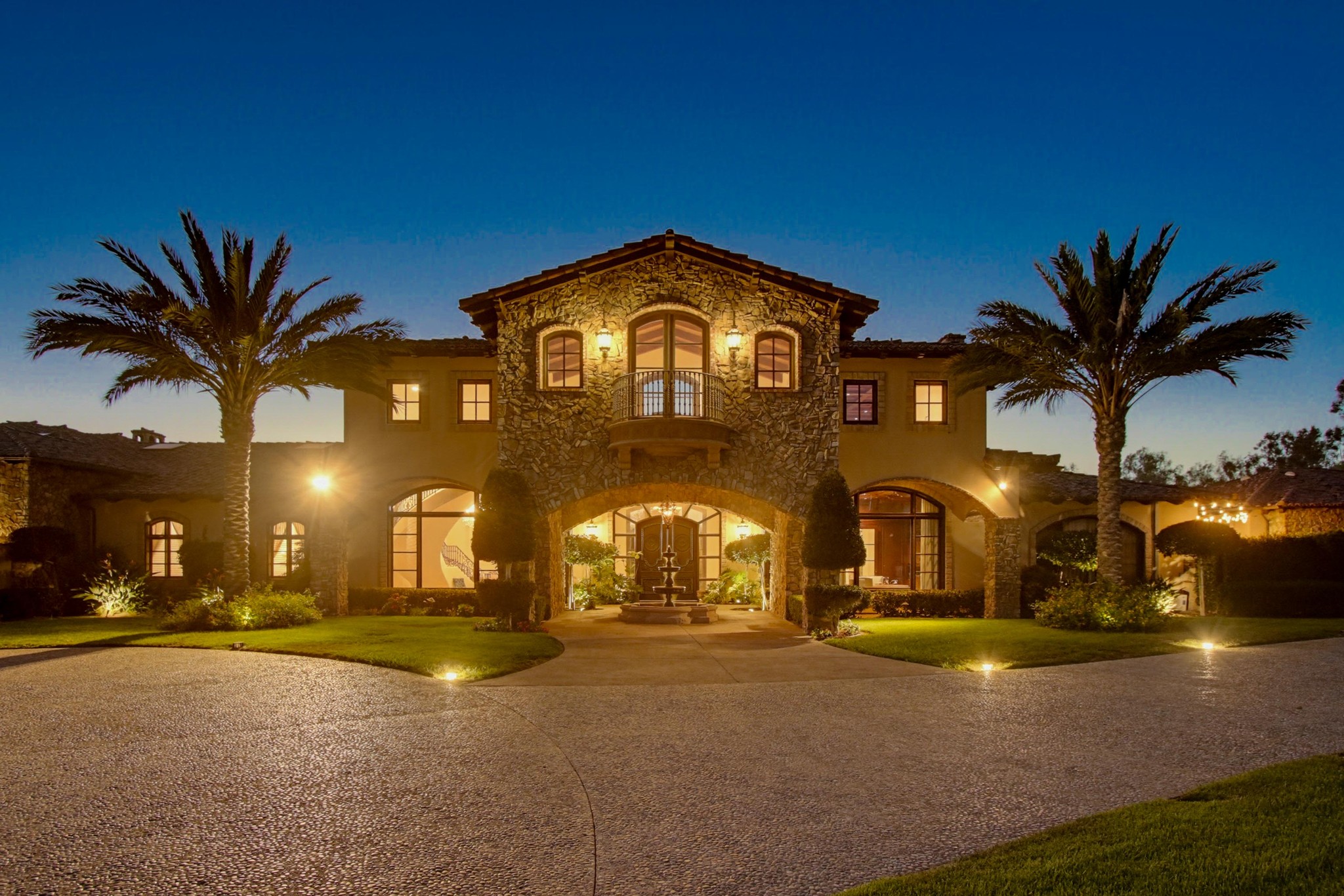 Virtual tour photo 3 of 59 for 6306 El Apajo