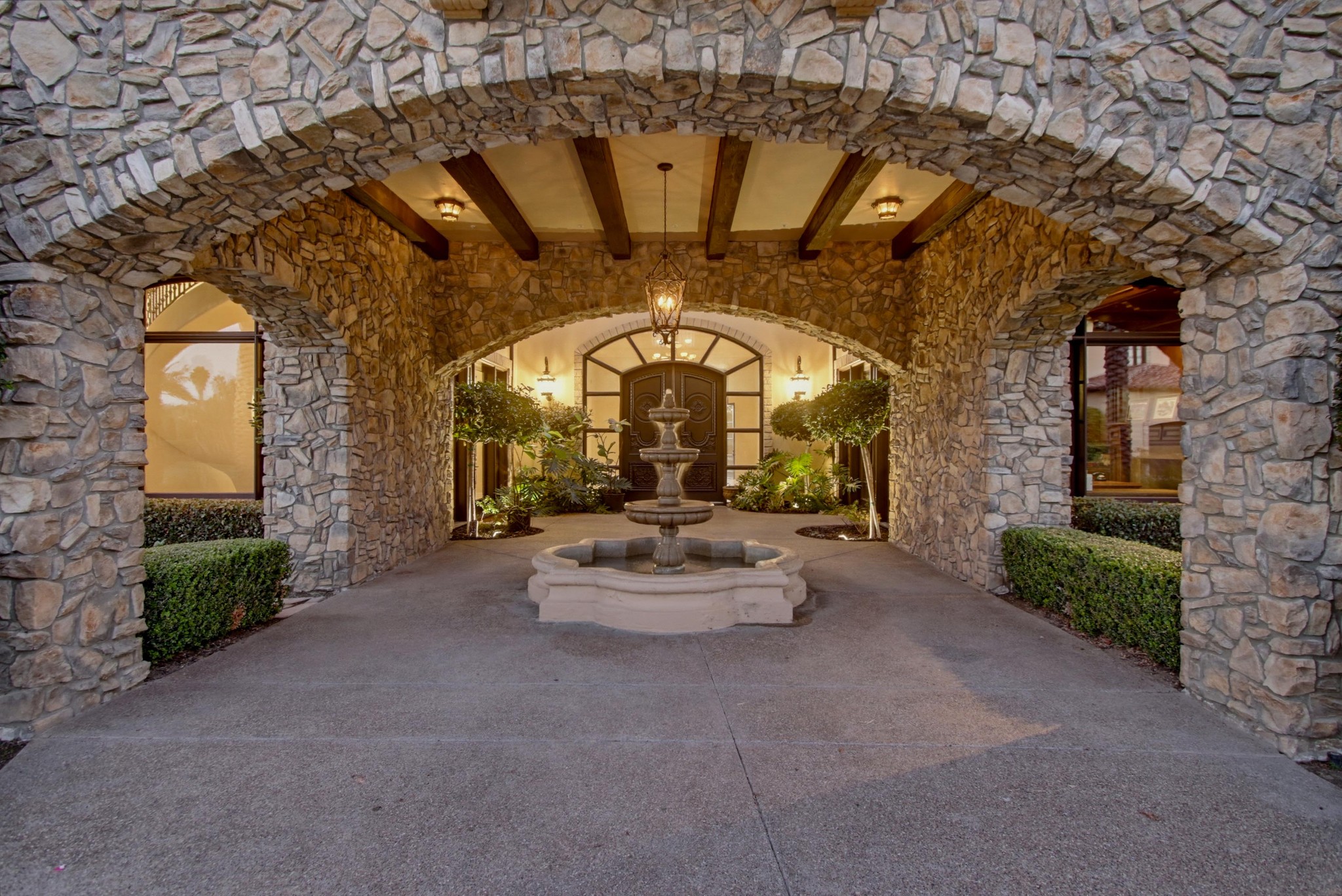 Virtual tour photo 5 of 59 for 6306 El Apajo