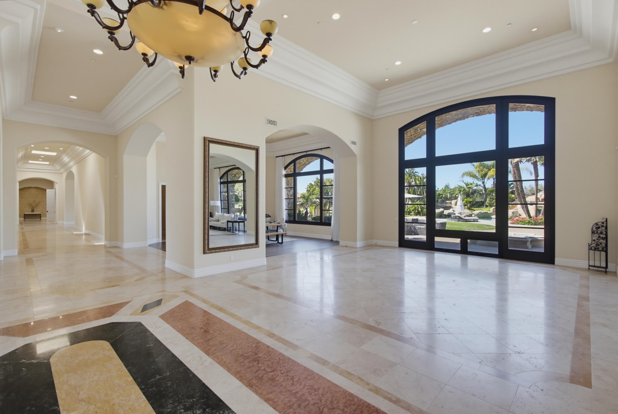 Virtual tour photo 10 of 59 for 6306 El Apajo