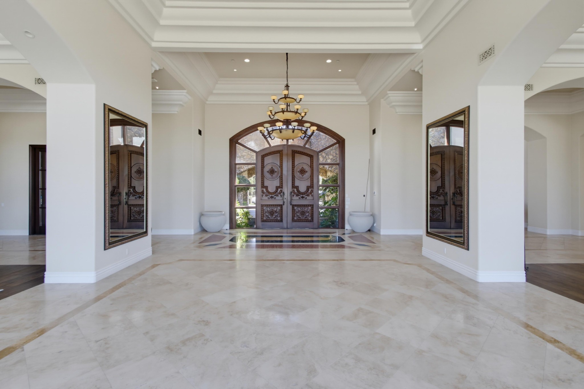 Virtual tour photo 8 of 59 for 6306 El Apajo