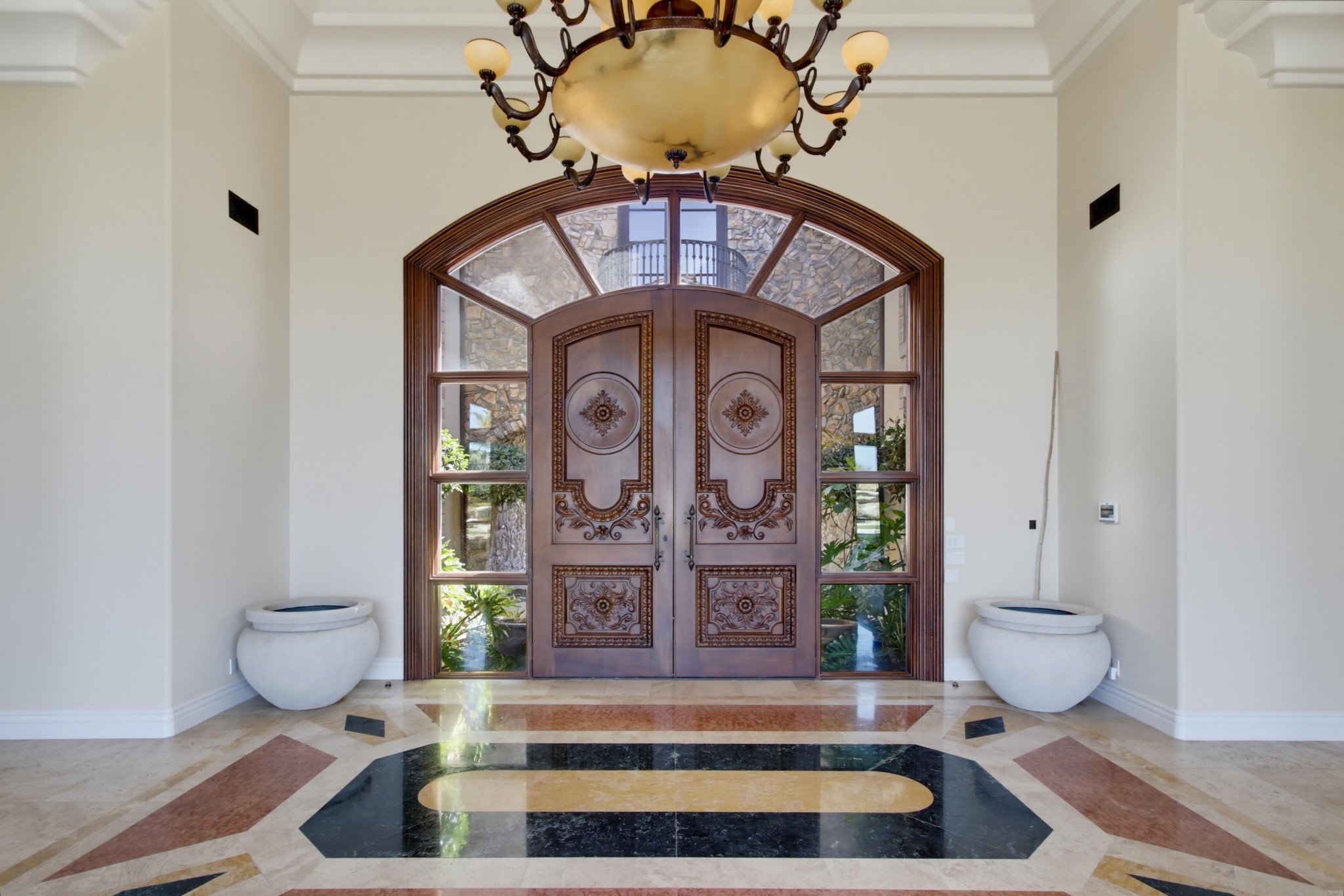 Virtual tour photo 7 of 59 for 6306 El Apajo