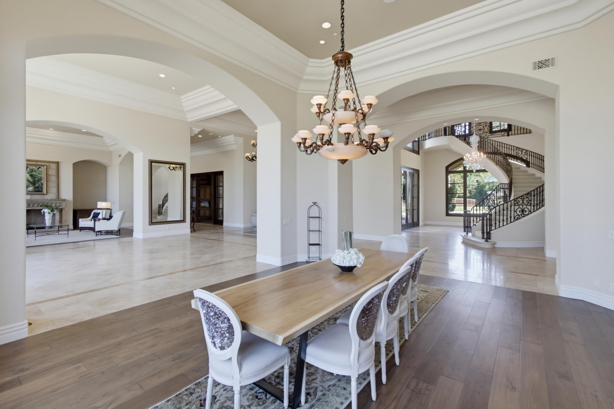 Virtual tour photo 22 of 59 for 6306 El Apajo