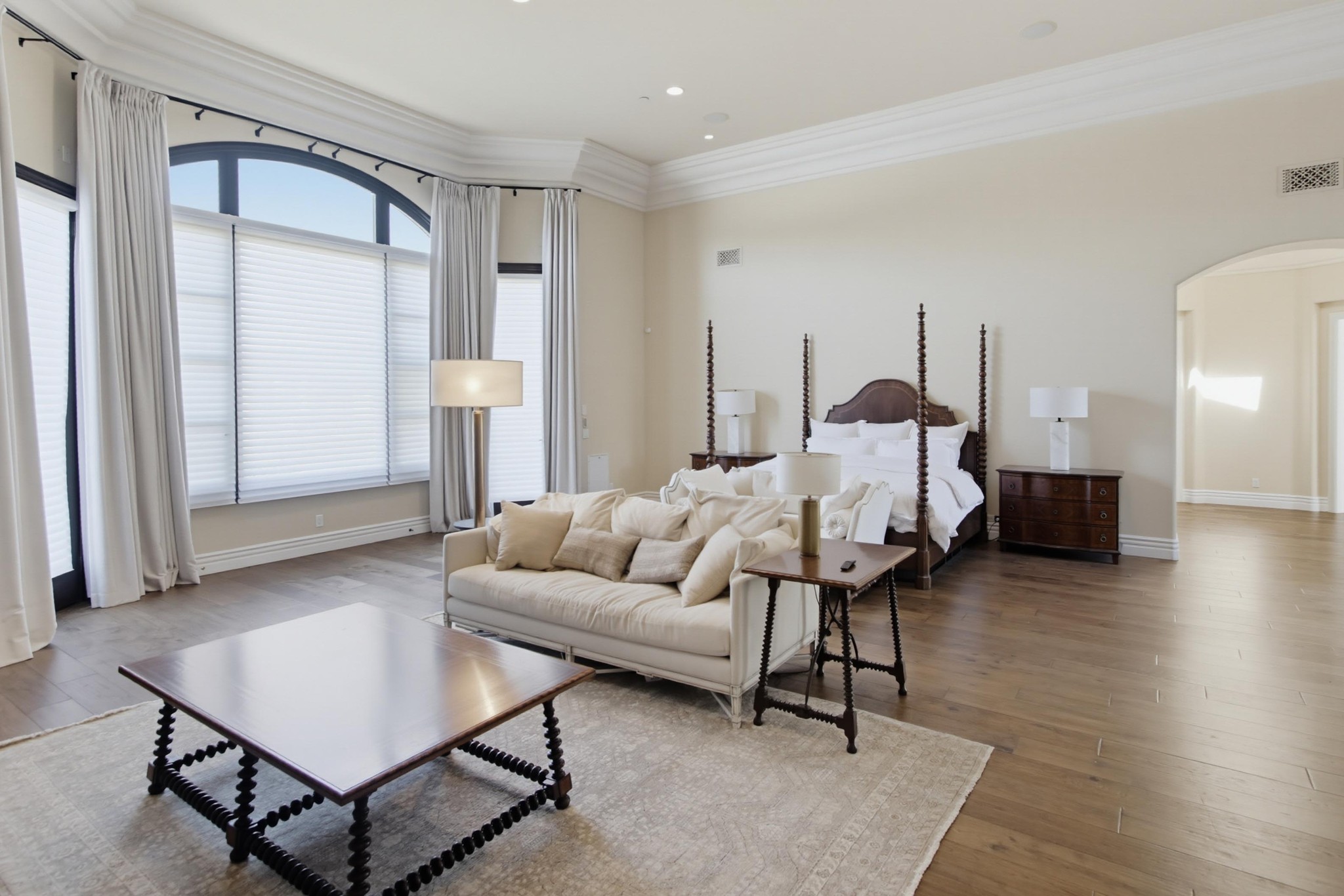 Virtual tour photo 37 of 59 for 6306 El Apajo