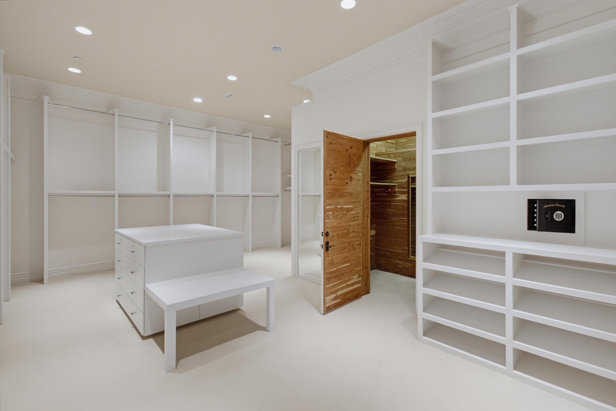 Virtual tour photo 40 of 59 for 6306 El Apajo